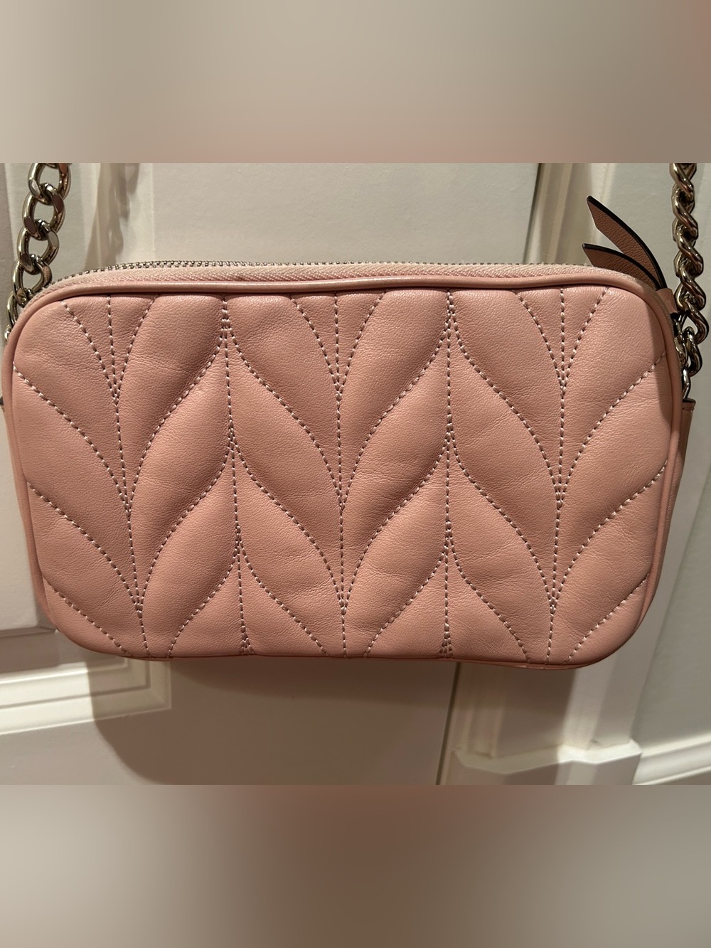 Kate Spade Quilted Pink Leather crossbody purse - Picture 3 of 7